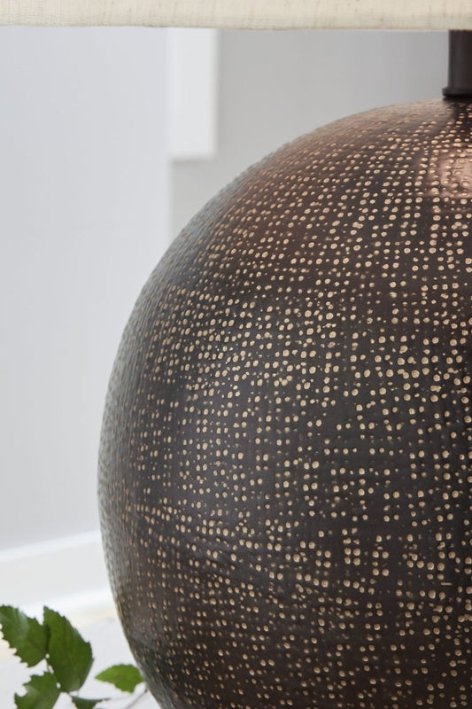 Hambell - Metal Table Lamp - Black / Gold Finish Table Lamps by Ashley Furniture - Walls Furniture & Mattress