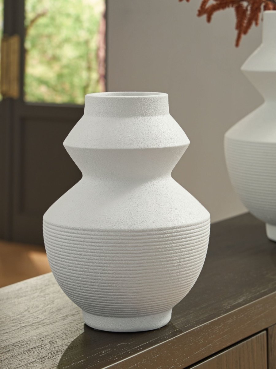 Naveen - Vase Vases & Jars by Signature Design by Ashley® - Walls Furniture & Mattress