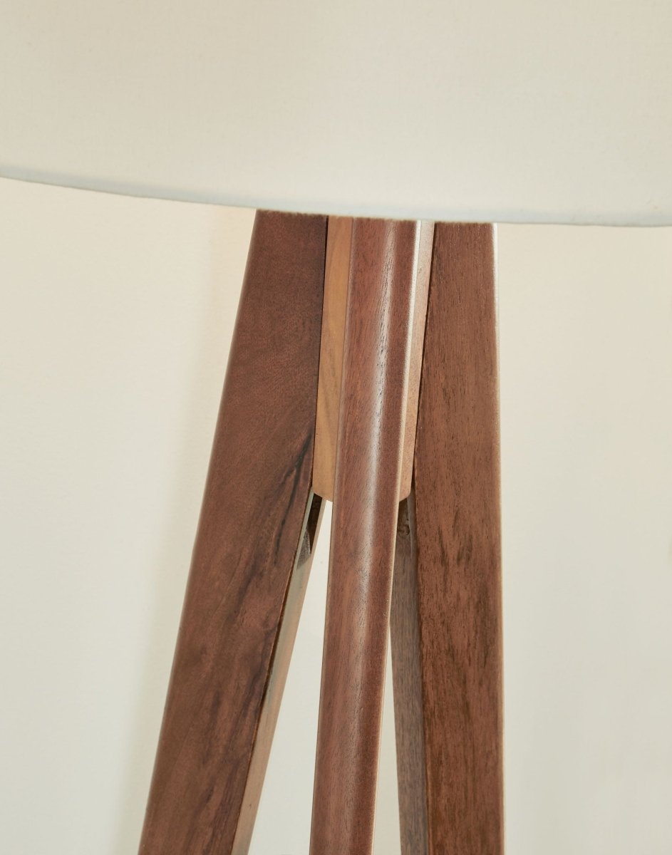 Dallson - Floor Lamp Floor Lamps by Signature Design by Ashley® - Walls Furniture & Mattress