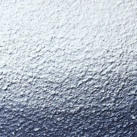 Dashland - Metal Table Lamp - White / Navy Table Lamps by Signature Design by Ashley® - Walls Furniture & Mattress