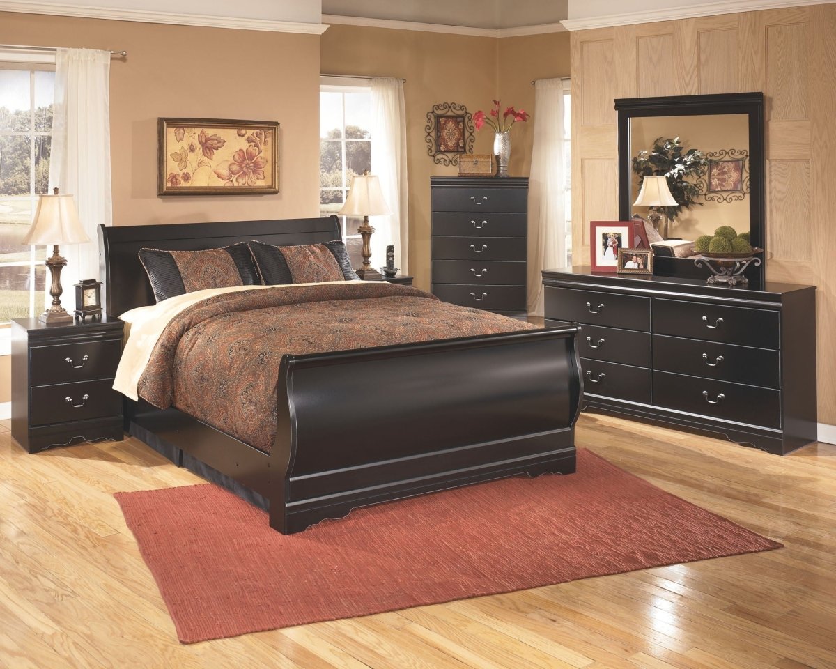 Huey Vineyard - Dresser, Mirror - Black Dresser & Mirror by Signature Design by Ashley® - Walls Furniture & Mattress