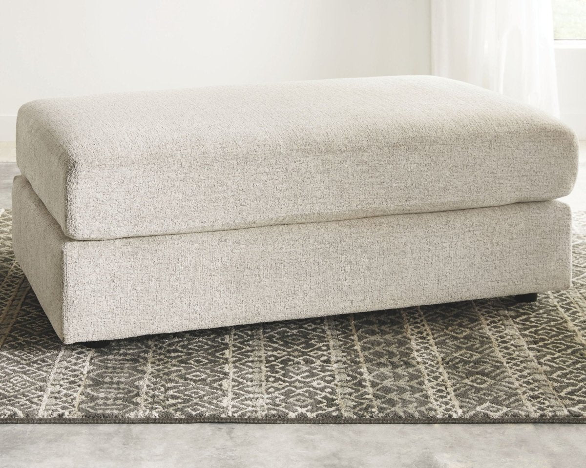 Soletren - Accent Ottoman Accent Ottomans by Signature Design by Ashley® - Walls Furniture & Mattress