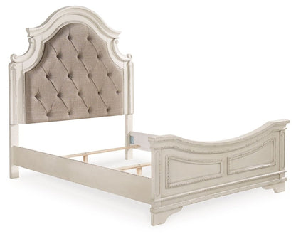 Realyn - Upholstered Panel Bed Upholstered Beds by Signature Design by Ashley® - Walls Furniture & Mattress