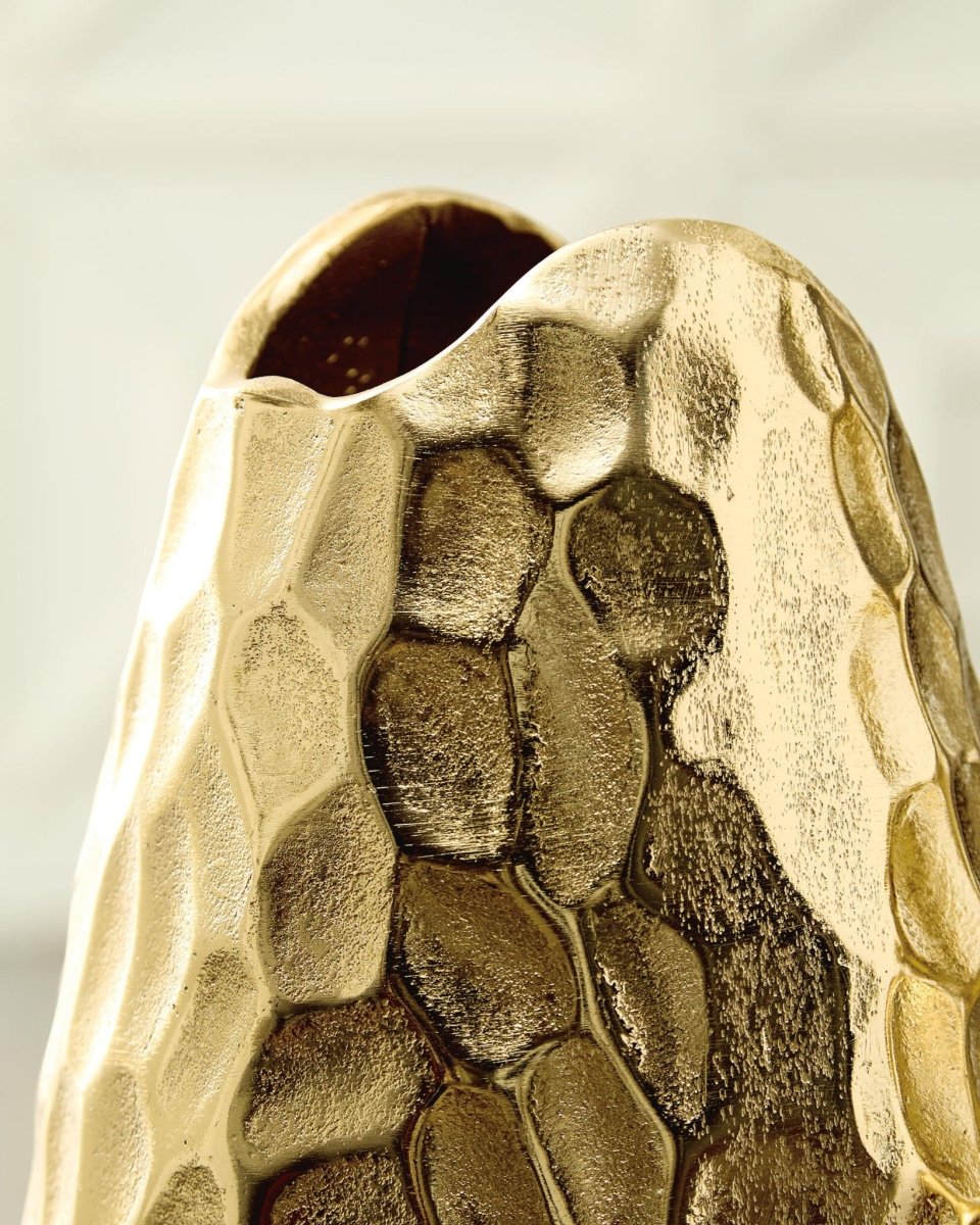 Ferryndale - Vase Vases & Jars by Signature Design by Ashley® - Walls Furniture & Mattress