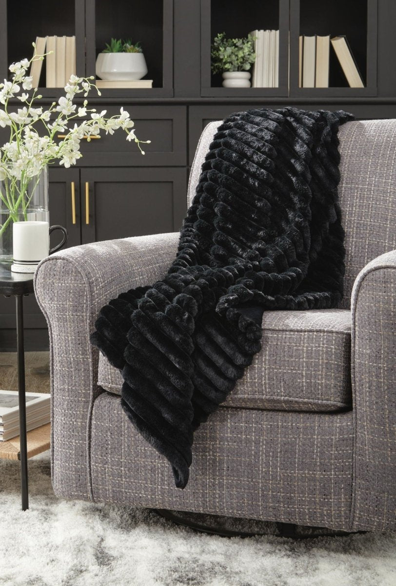 Alsonwell - Throw Throws by Signature Design by Ashley® - Walls Furniture & Mattress