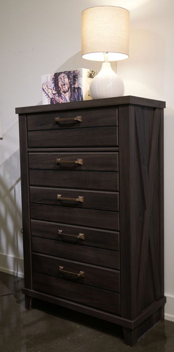Vonitta Bay - Five Drawer Chest - Dark Brown Accent Chests by Signature Design by Ashley® - Walls Furniture & Mattress