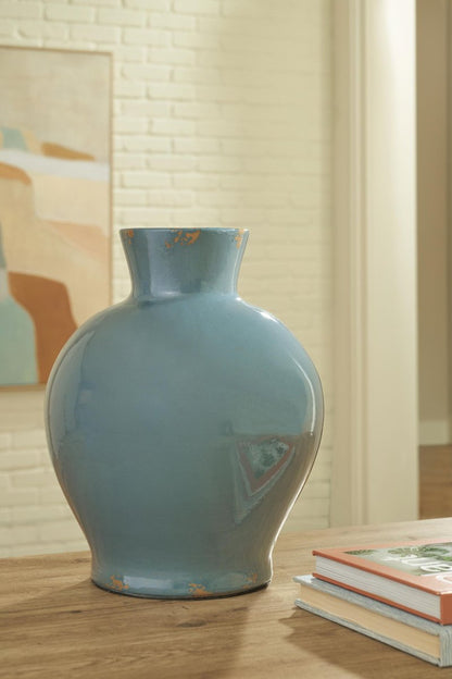 Giliburgh - Vase Vases & Jars by Signature Design by Ashley® - Walls Furniture & Mattress