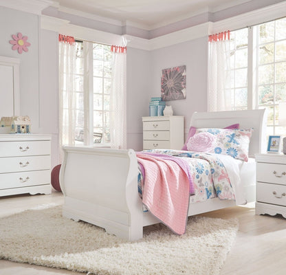 Anarasia - Sleigh Bed Sleigh Beds by Signature Design by Ashley® - Walls Furniture & Mattress
