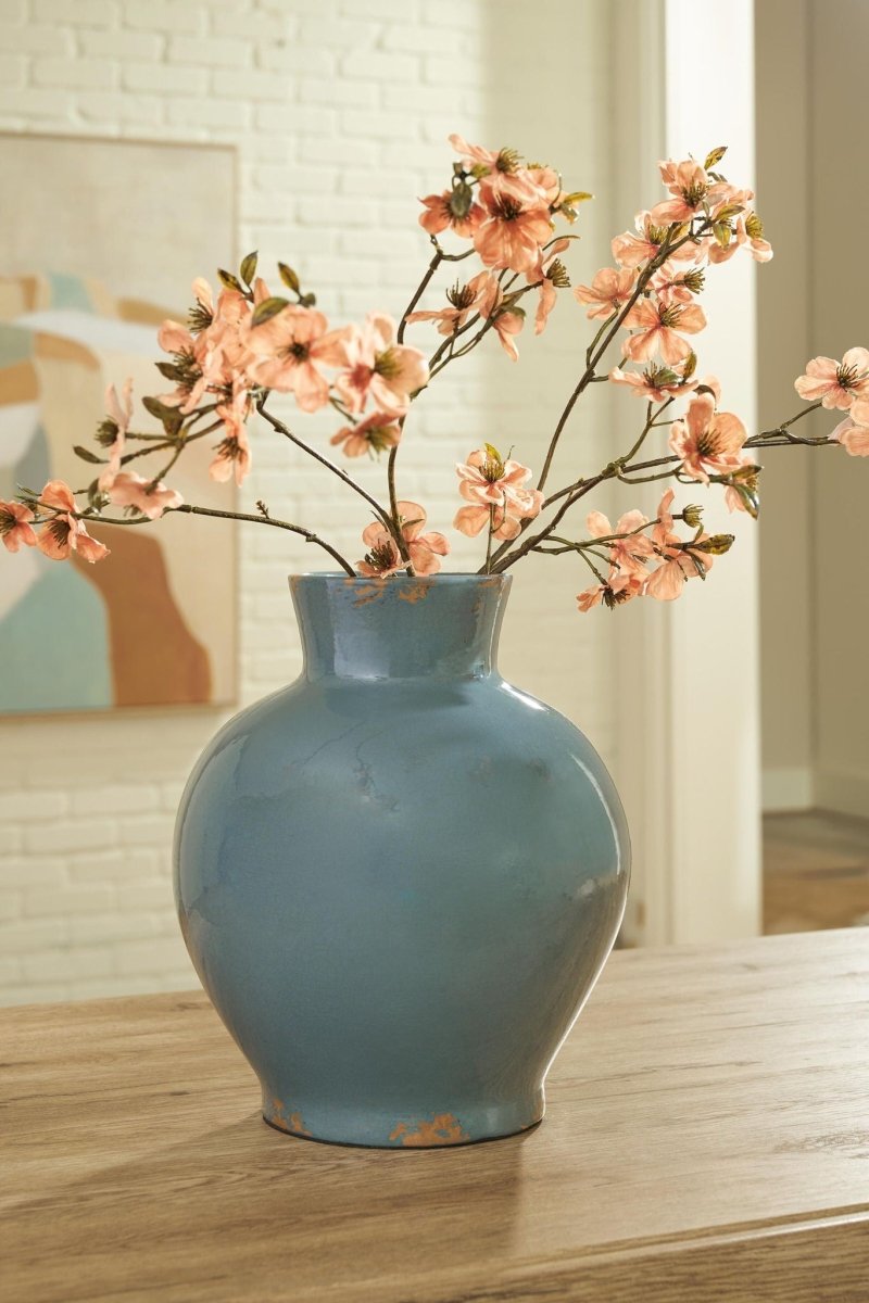 Giliburgh - Vase Vases & Jars by Signature Design by Ashley® - Walls Furniture & Mattress